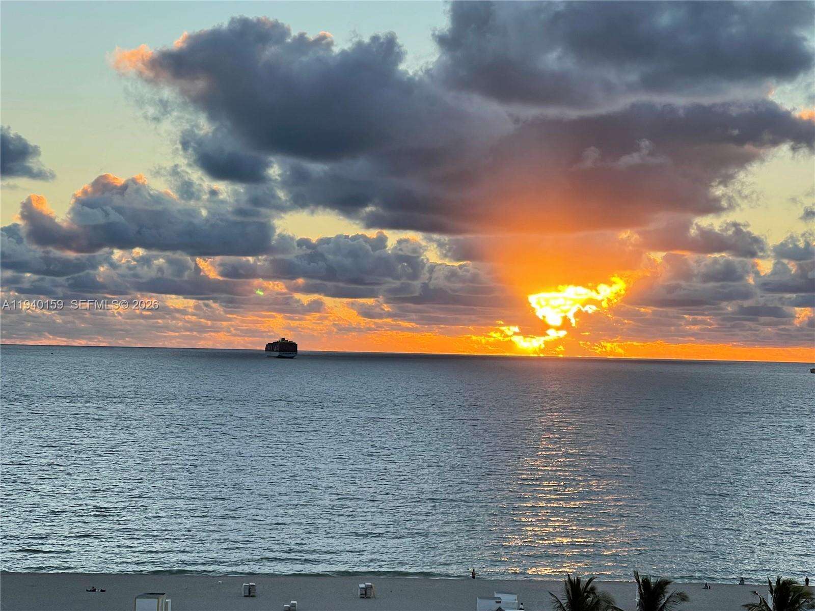 Decoplage at 100 Lincoln Rd, Miami Beach, FL 33139 - For Rent photo 32