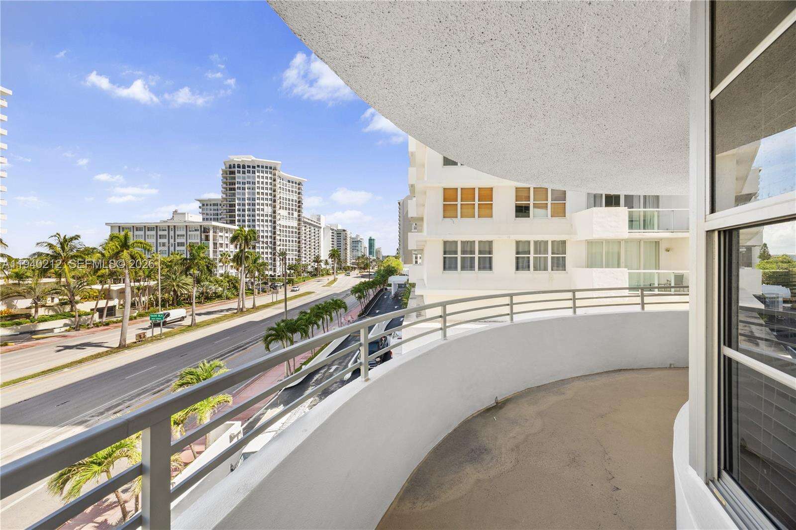 Oceanside Plaza at 5555 Collins Ave, Miami Beach, FL 33140 - For Rent photo 14