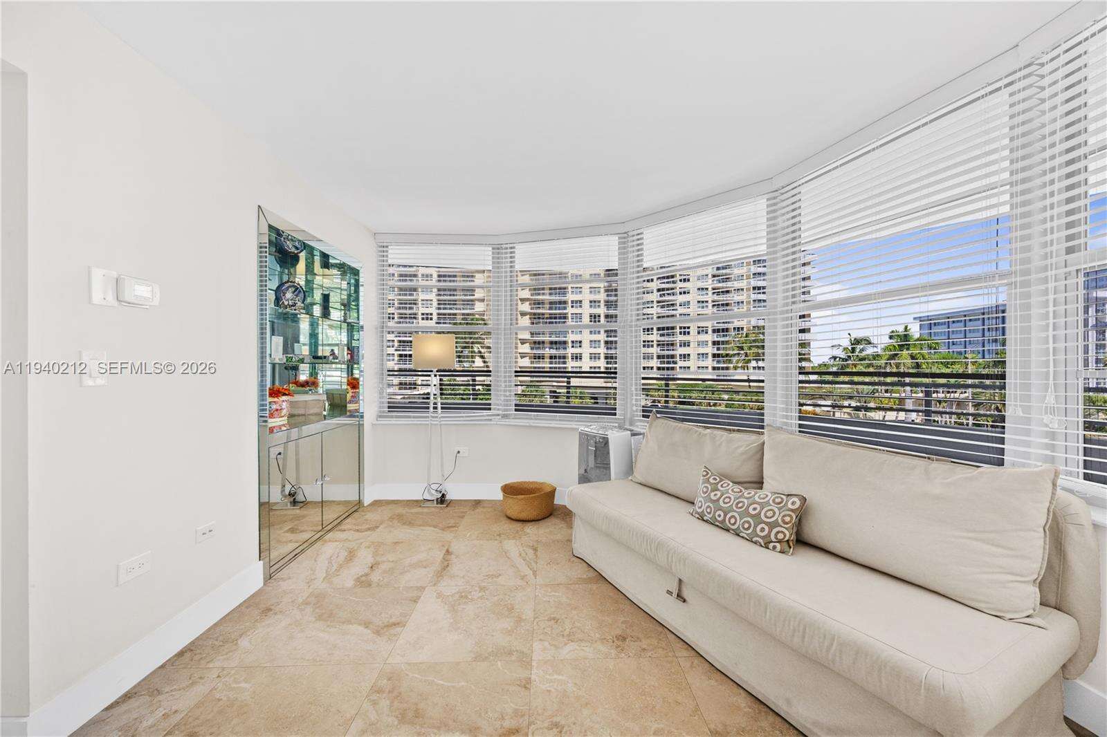 Oceanside Plaza at 5555 Collins Ave, Miami Beach, FL 33140 - For Rent photo 5