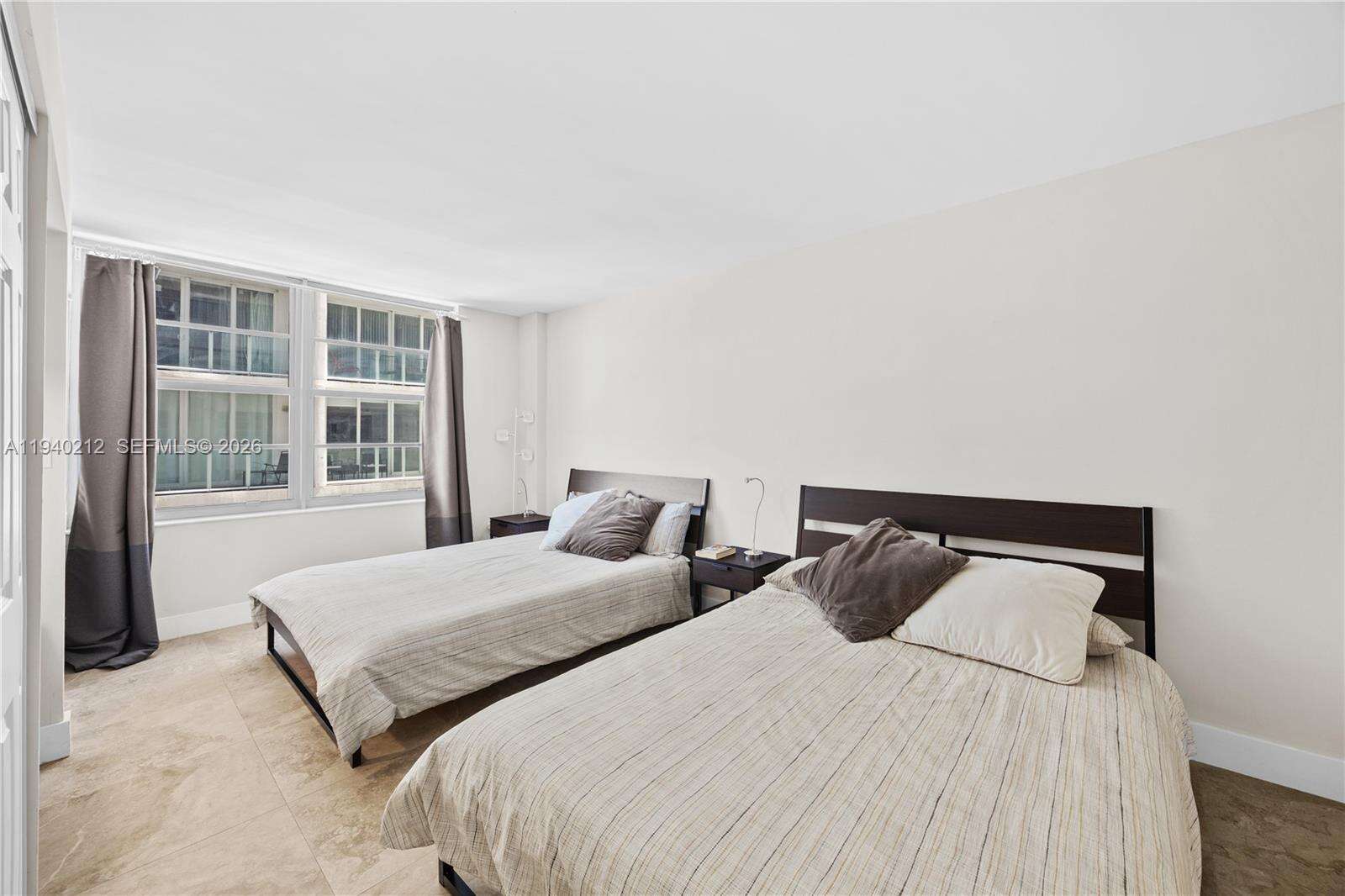 Oceanside Plaza at 5555 Collins Ave, Miami Beach, FL 33140 - For Rent photo 7