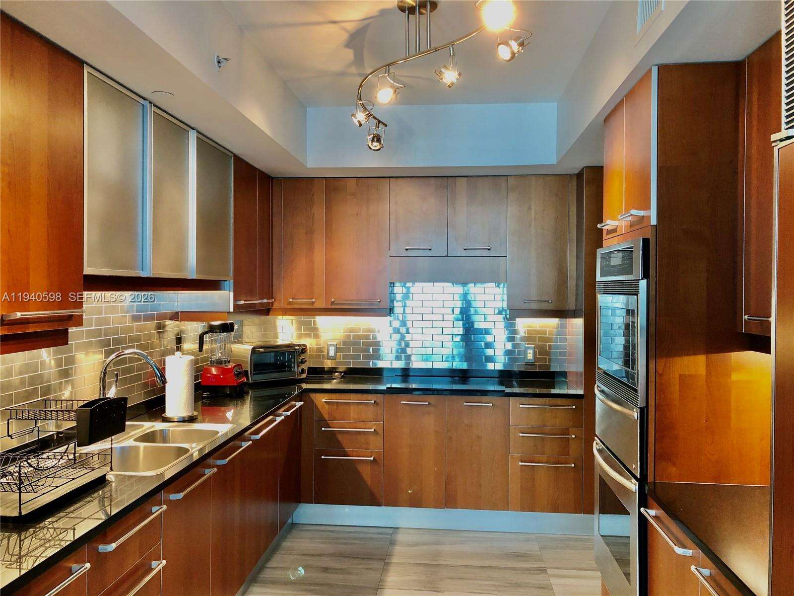 Ocean Palms at 3101 Ocean Dr, Hollywood, FL 33019 - For Rent photo 14