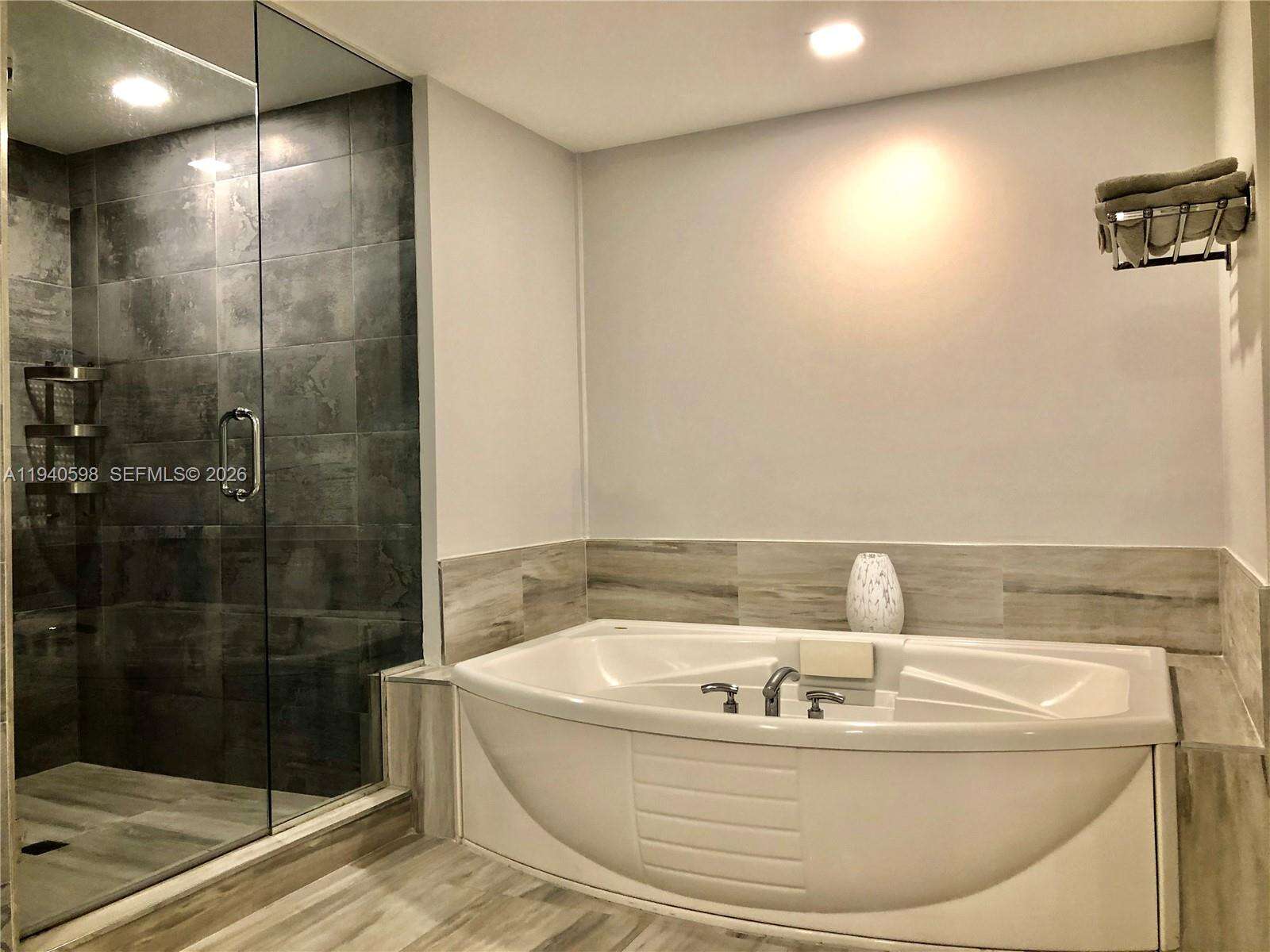 Ocean Palms at 3101 Ocean Dr, Hollywood, FL 33019 - For Rent photo 18
