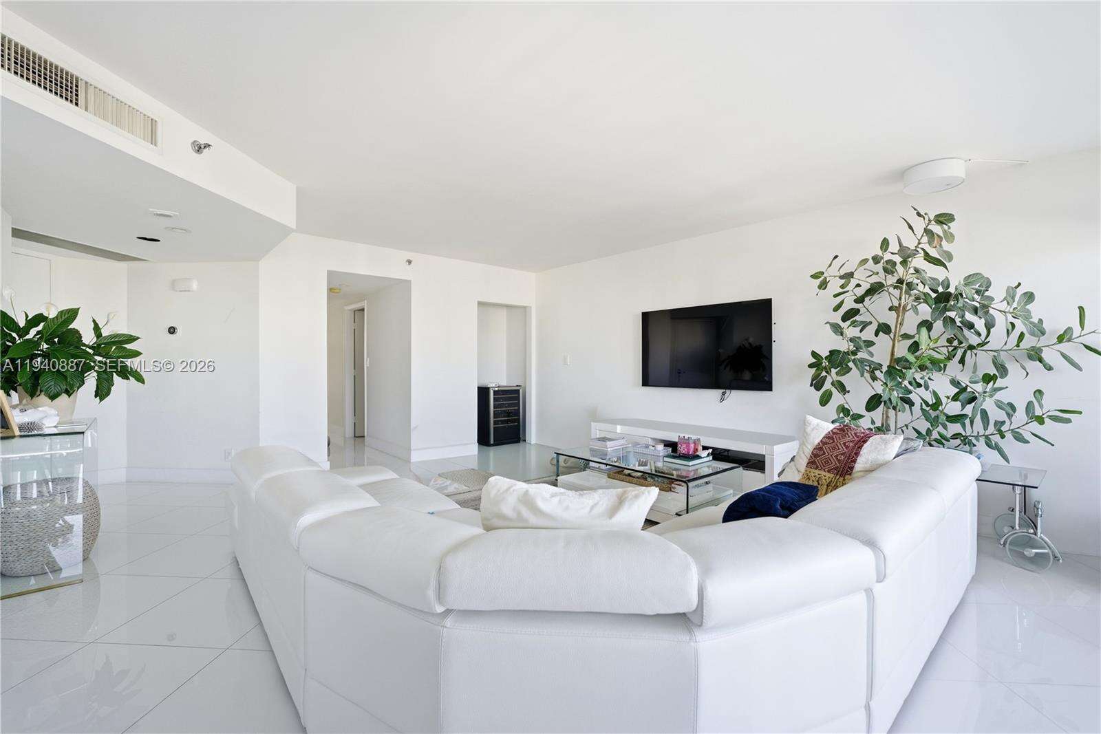 1000 Williams Island at 1000 Island Blvd, Aventura, FL 33160 - For Rent photo 3