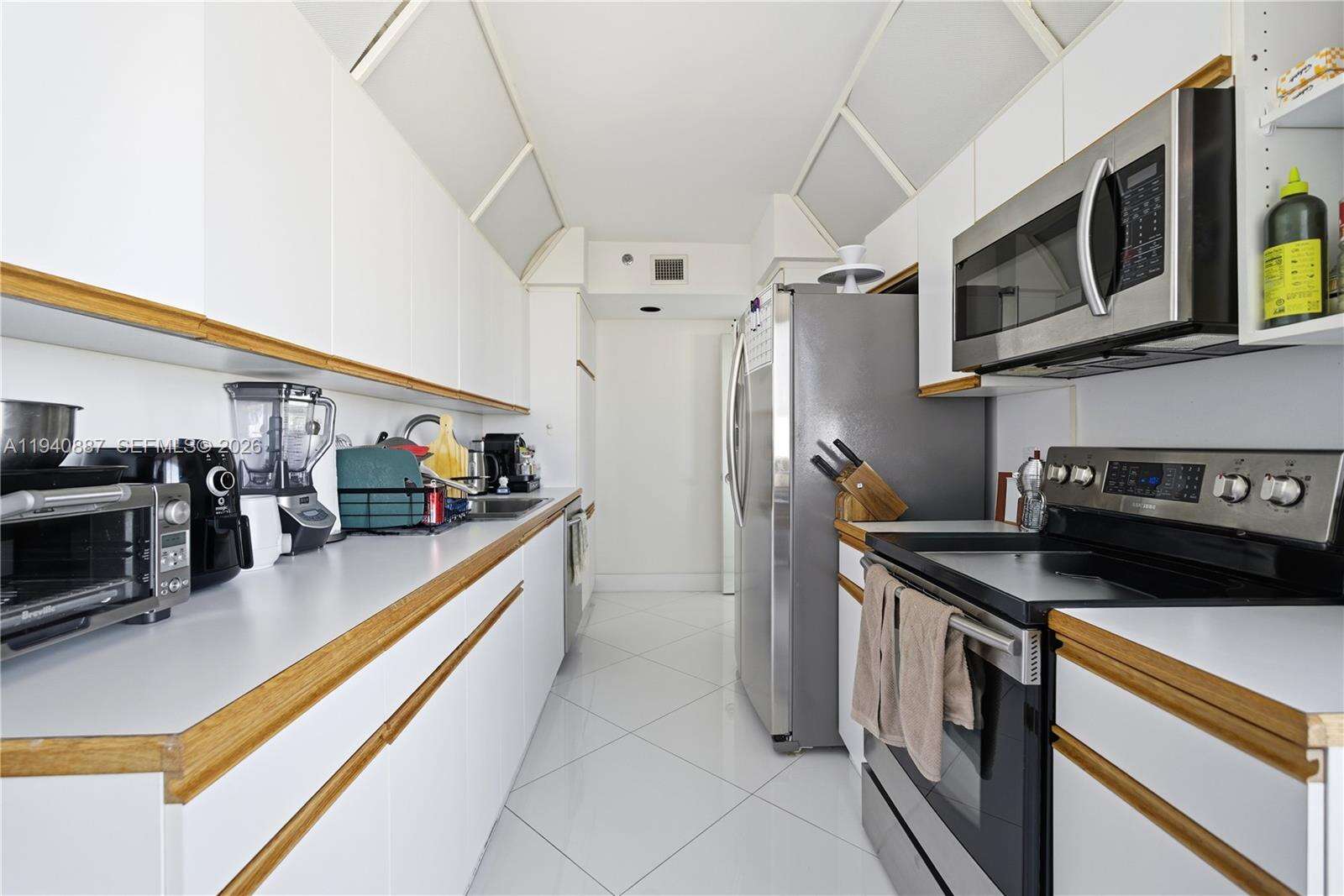 1000 Williams Island at 1000 Island Blvd, Aventura, FL 33160 - For Rent photo 9