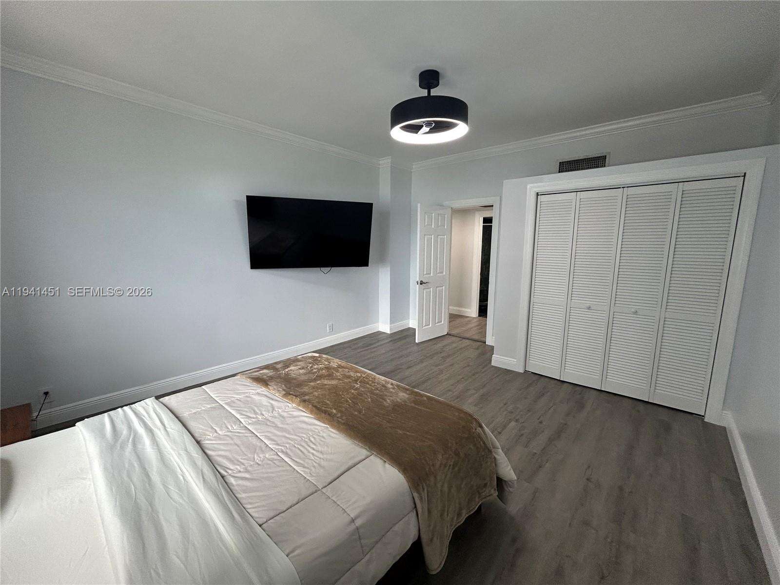 Sian Ocean Residences at 4001 Ocean Dr, Hollywood, FL 33019 - For Rent photo 17