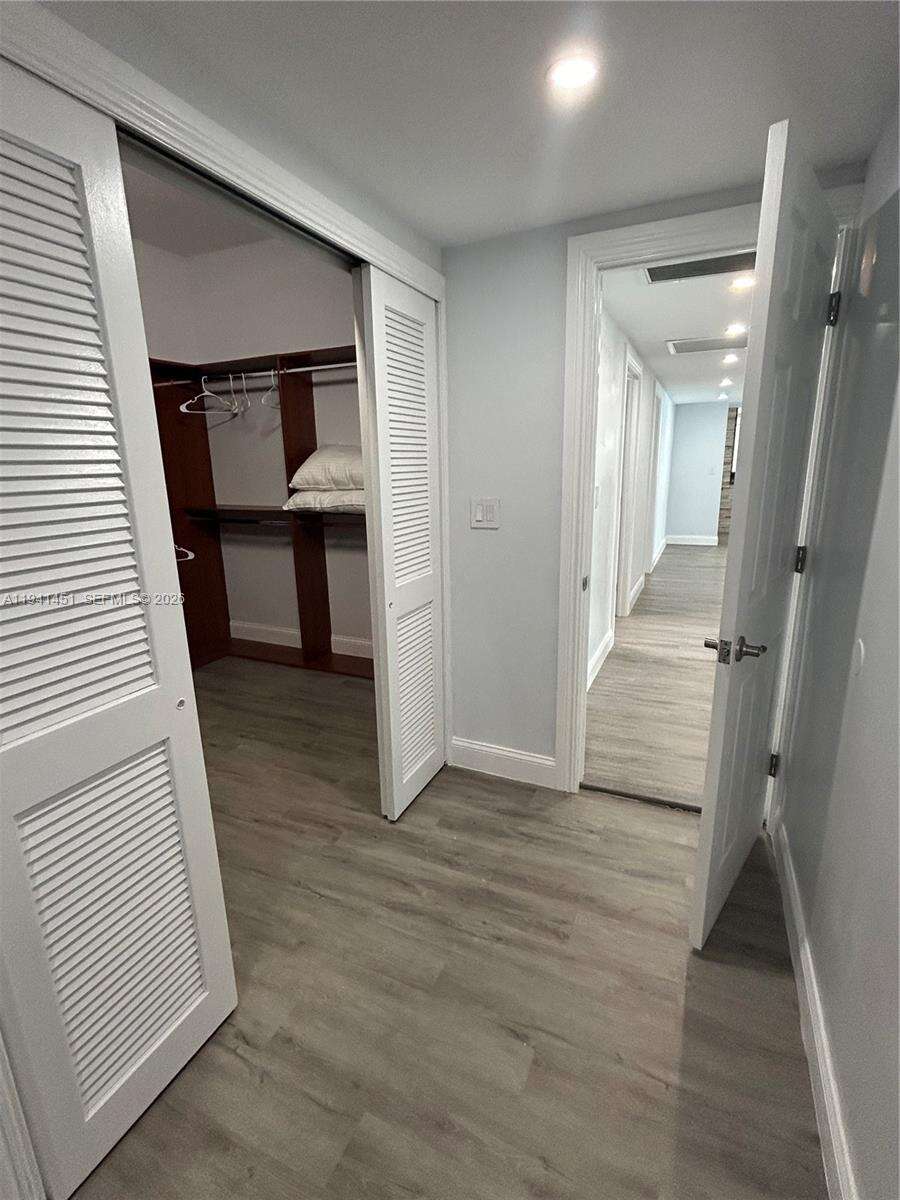 Sian Ocean Residences at 4001 Ocean Dr, Hollywood, FL 33019 - For Rent photo 27