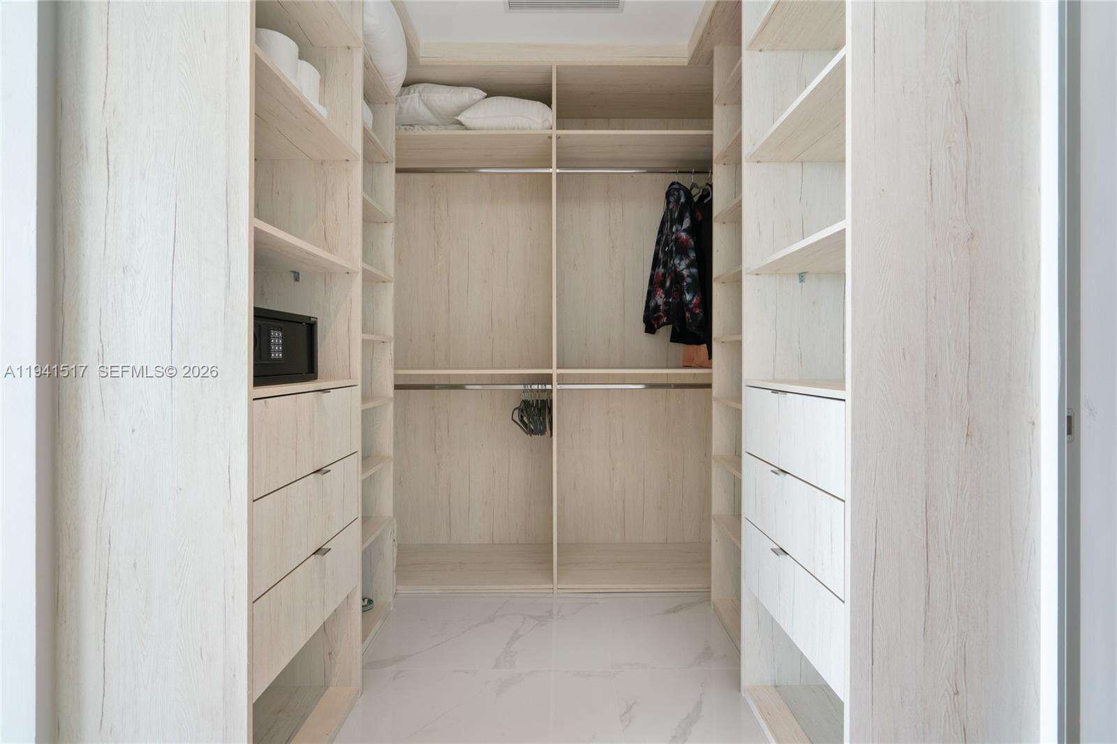 Armani Casa at 18975 Collins Ave, Sunny Isles Beach, FL 33160 - For Rent photo 17