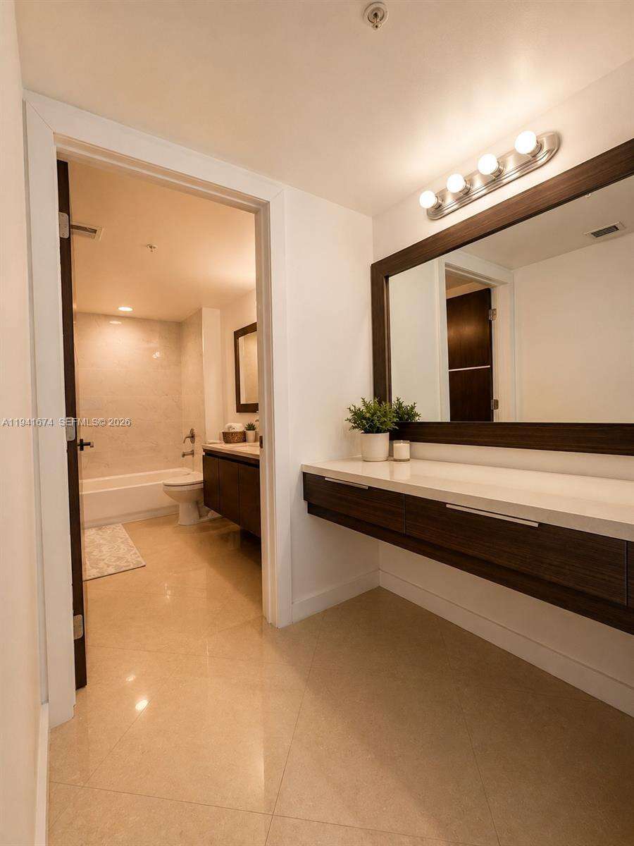 The Floridian at 650 W Ave, Miami Beach, FL 33139 - For Rent photo 14