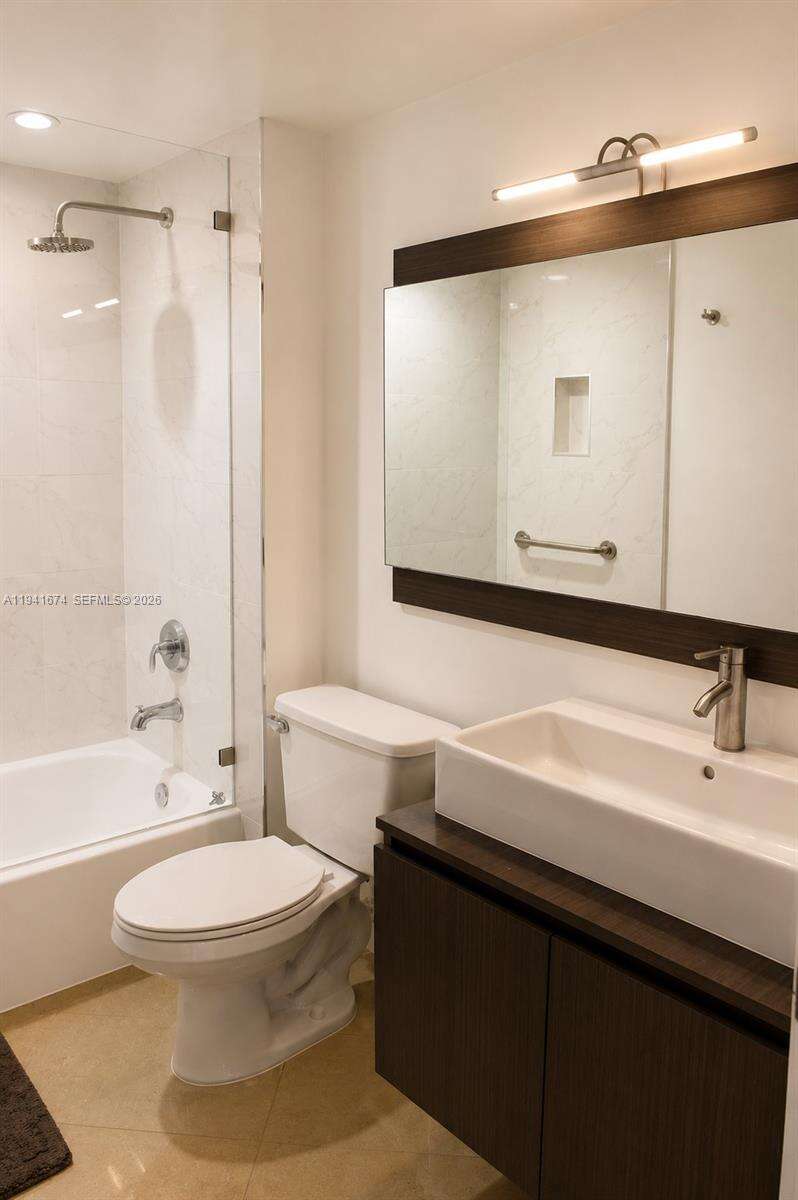 The Floridian at 650 W Ave, Miami Beach, FL 33139 - For Rent photo 17