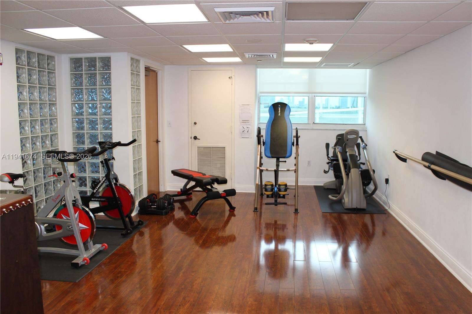 The Floridian at 650 W Ave, Miami Beach, FL 33139 - For Rent photo 21