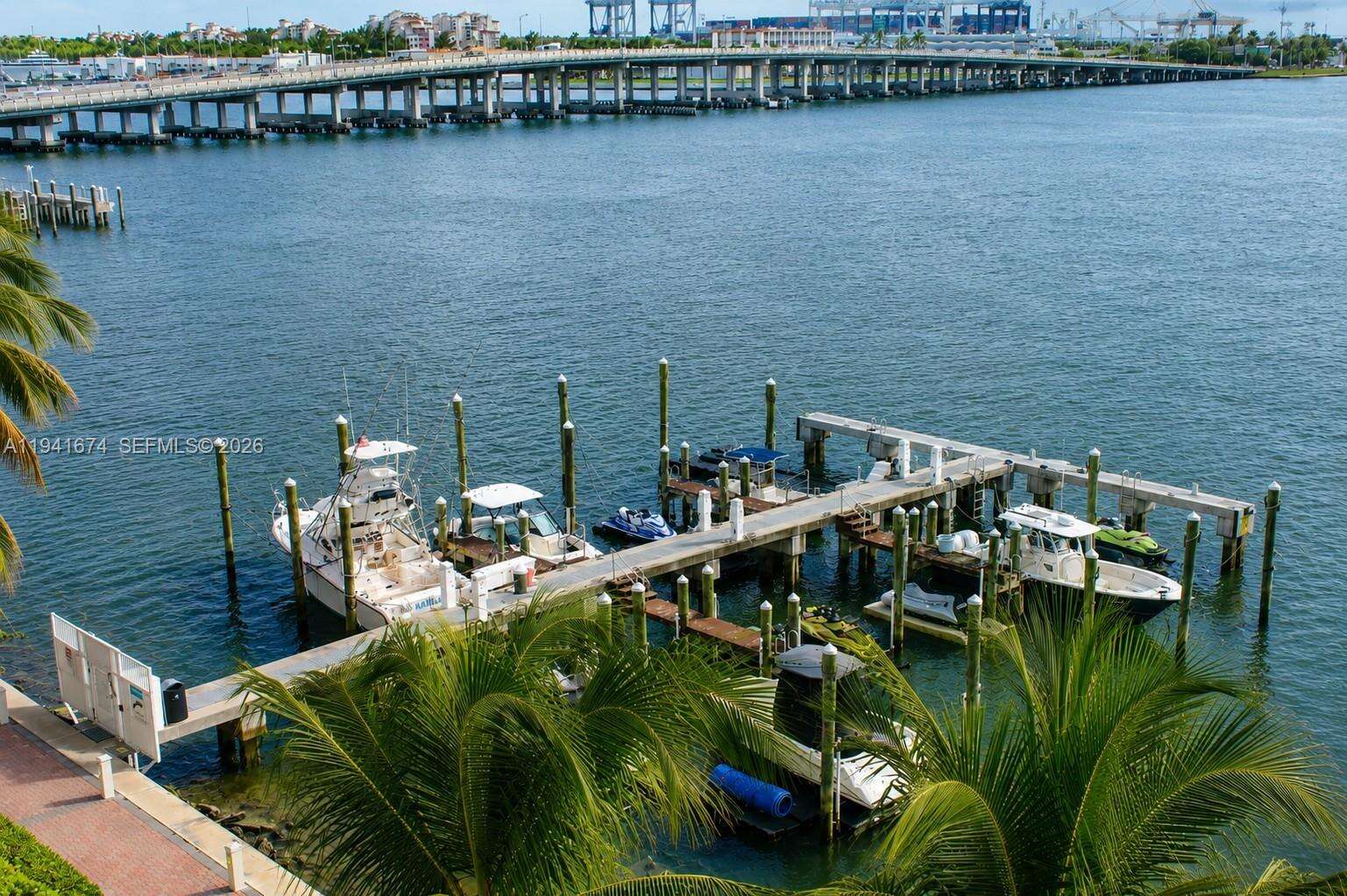 The Floridian at 650 W Ave, Miami Beach, FL 33139 - For Rent photo 27