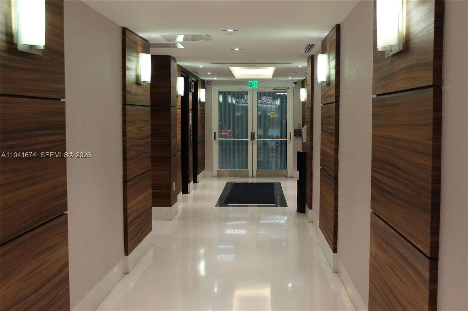 The Floridian at 650 W Ave, Miami Beach, FL 33139 - For Rent photo 6