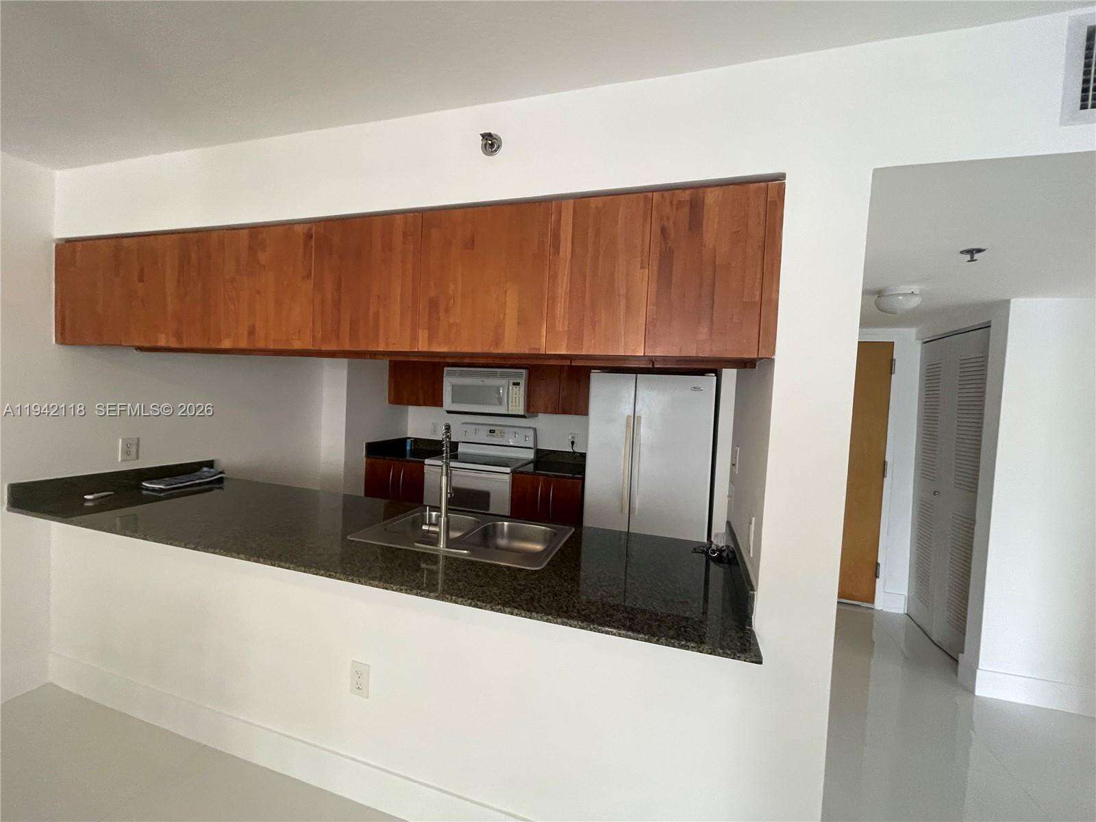 The Club At Brickell Bay at 1200 Brickell Bay Dr, Miami, FL 33131 - For Rent photo 11