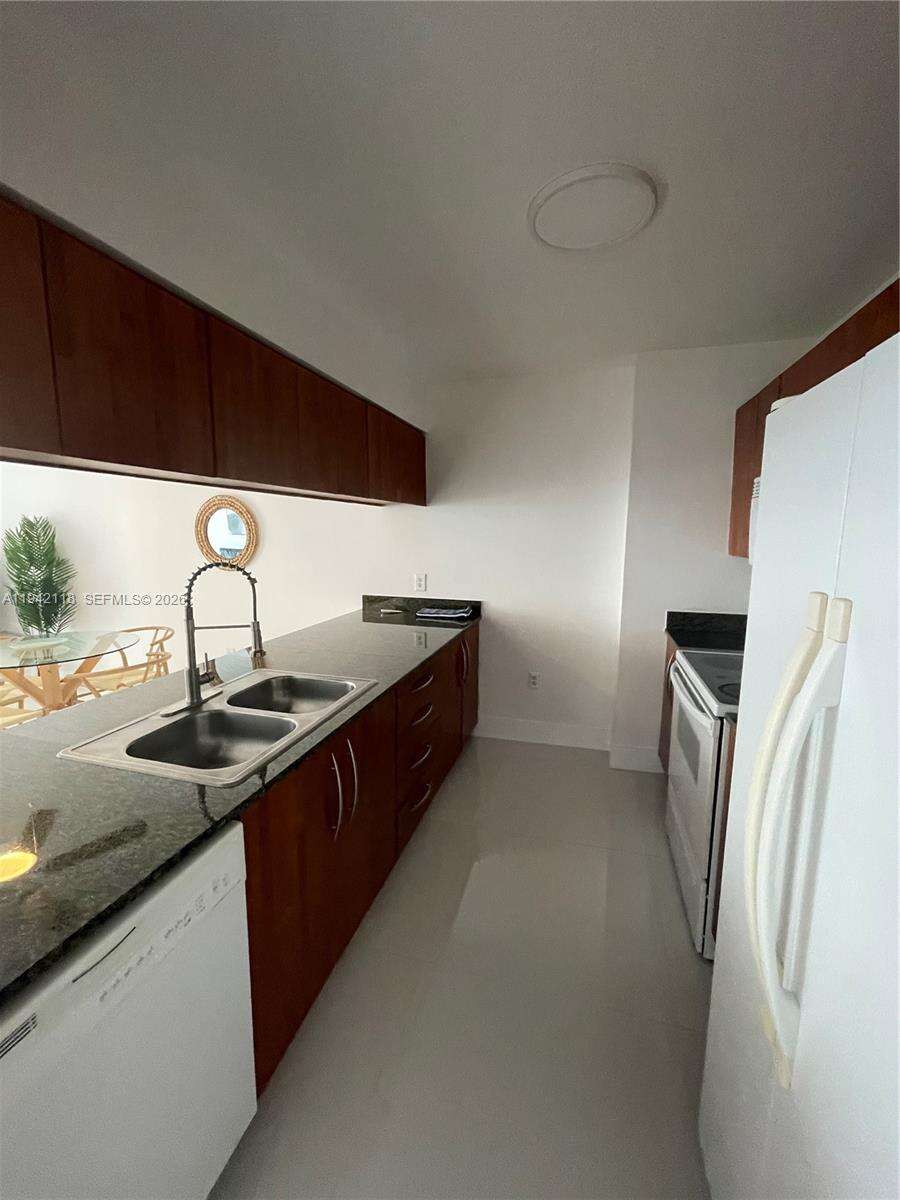 The Club At Brickell Bay at 1200 Brickell Bay Dr, Miami, FL 33131 - For Rent photo 12