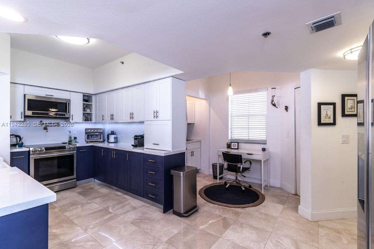 Village By The Bay at 3165 184th St, Aventura, FL 33160 - For Rent photo 18