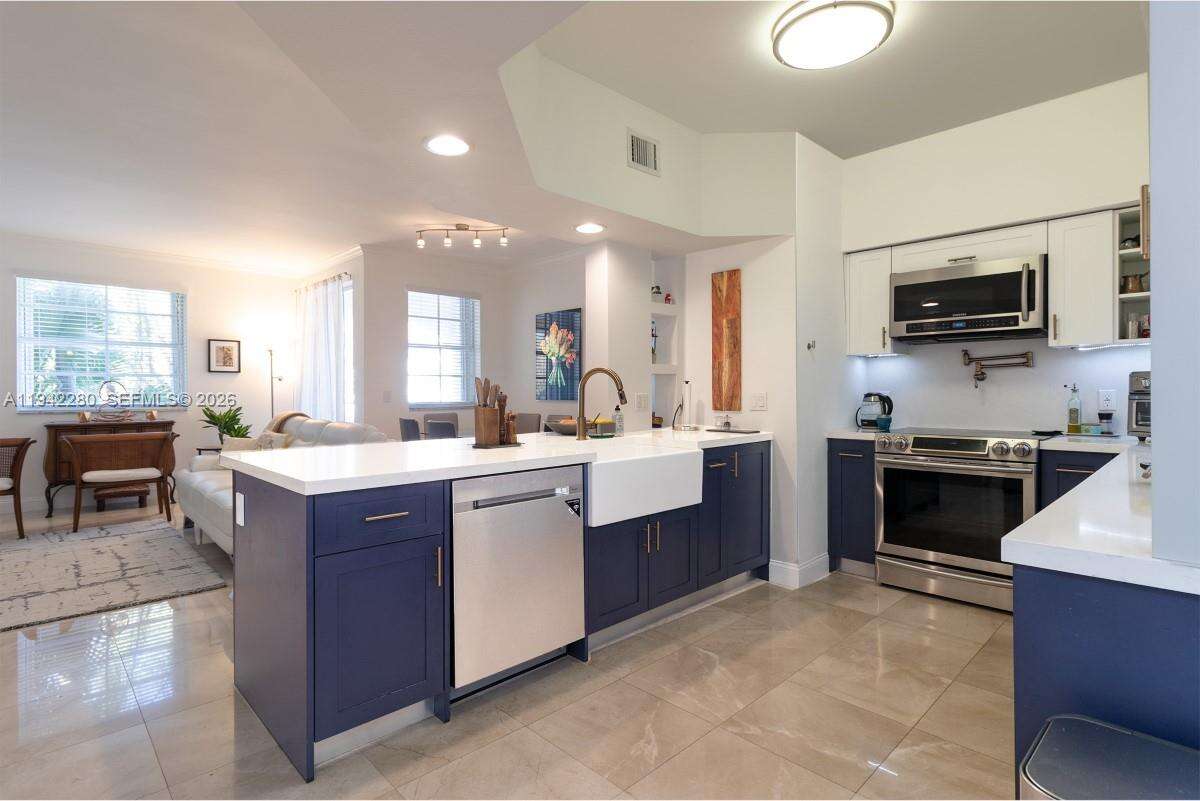 Village By The Bay at 3165 184th St, Aventura, FL 33160 - For Rent photo 3