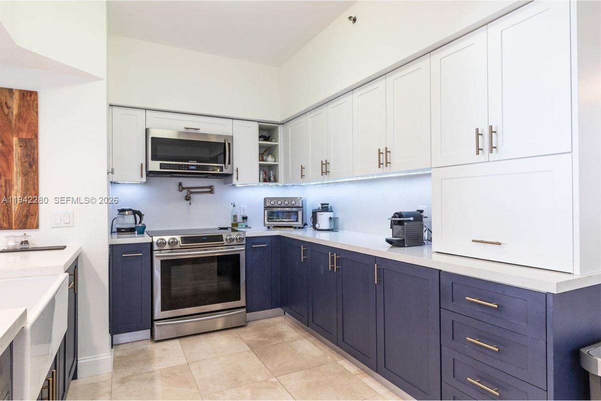 Village By The Bay at 3165 184th St, Aventura, FL 33160 - For Rent photo 21