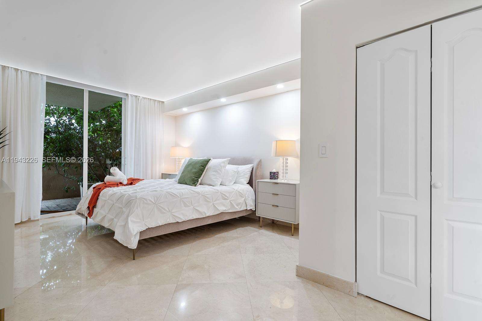 King David at 17555 Atlantic Blvd, Sunny Isles Beach, FL 33160 - For Rent photo 15