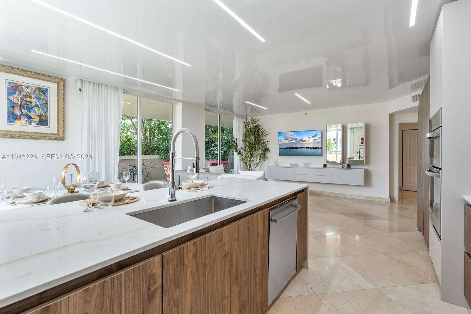 King David at 17555 Atlantic Blvd, Sunny Isles Beach, FL 33160 - For Rent photo 16