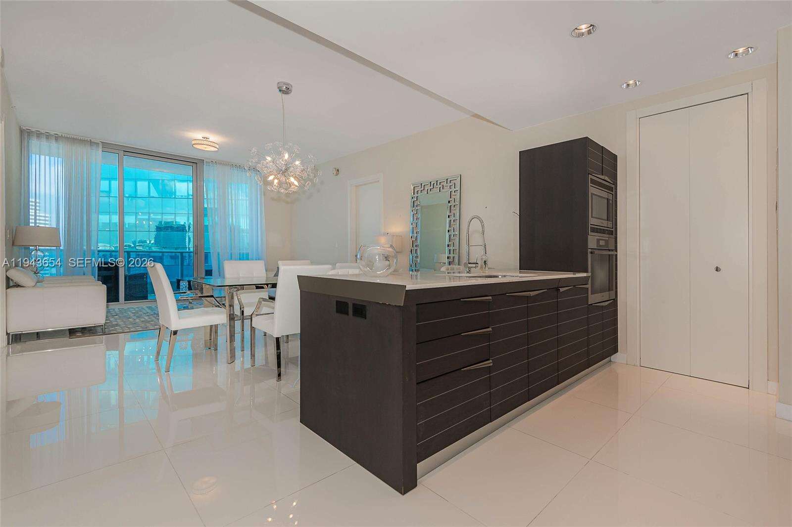 Epic Residences at 200 Biscayne Blvd Way, Miami, FL 33131 - For Rent photo 1
