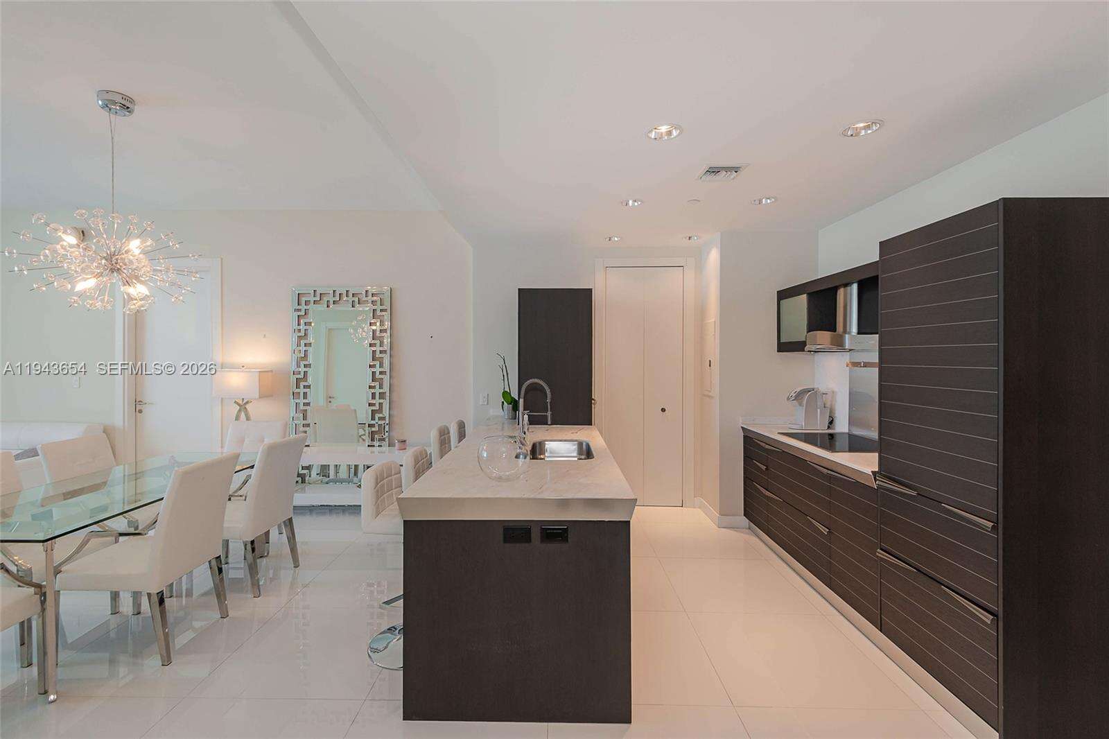Epic Residences at 200 Biscayne Blvd Way, Miami, FL 33131 - For Rent photo 11