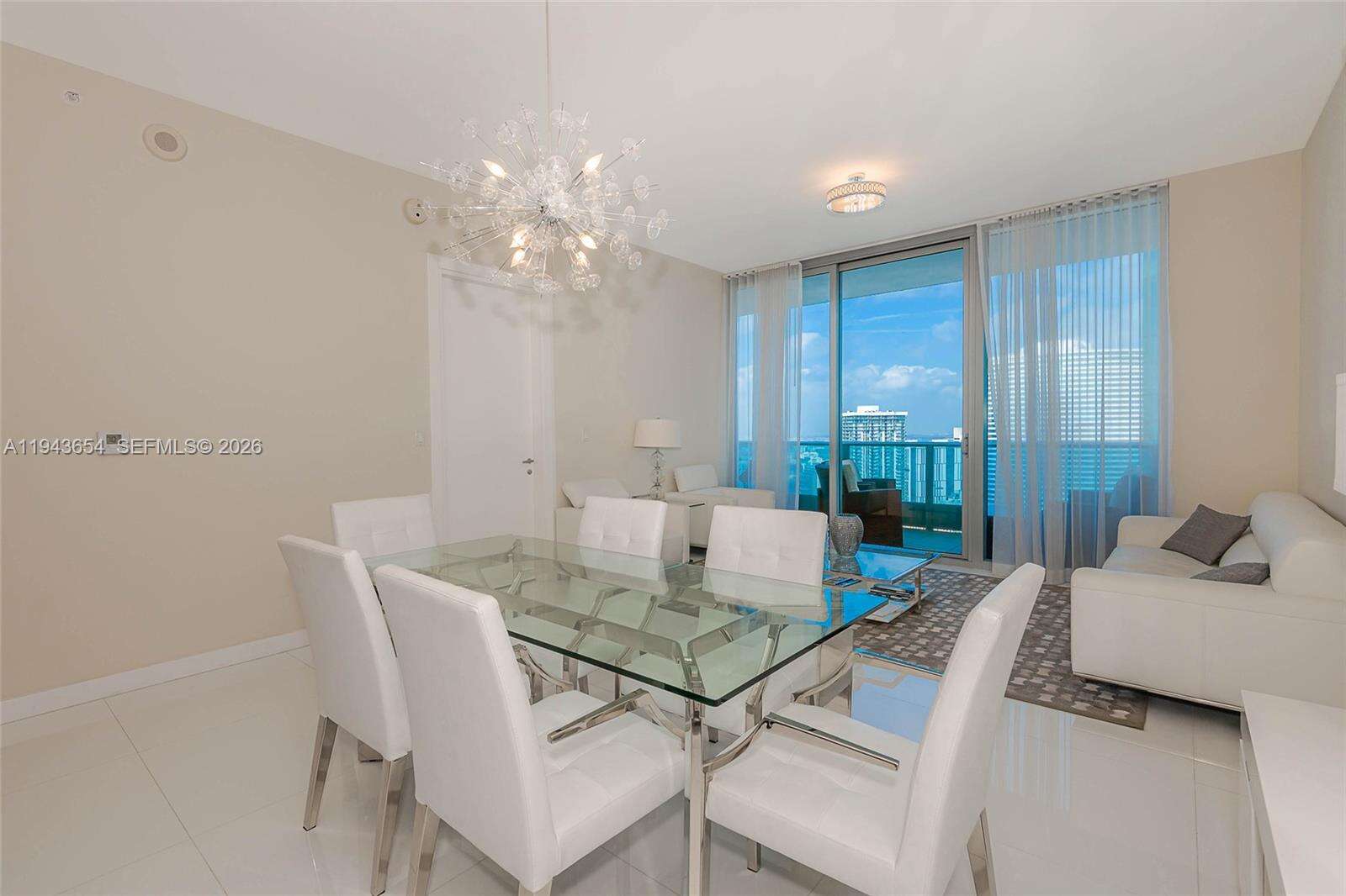 Epic Residences at 200 Biscayne Blvd Way, Miami, FL 33131 - For Rent photo 4