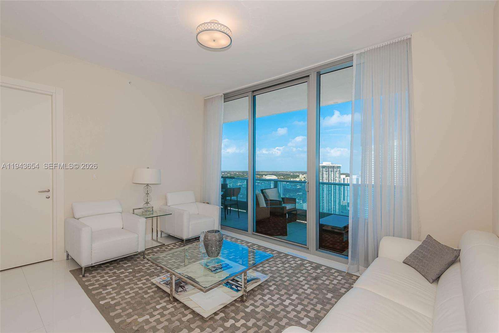 Epic Residences at 200 Biscayne Blvd Way, Miami, FL 33131 - For Rent photo 5
