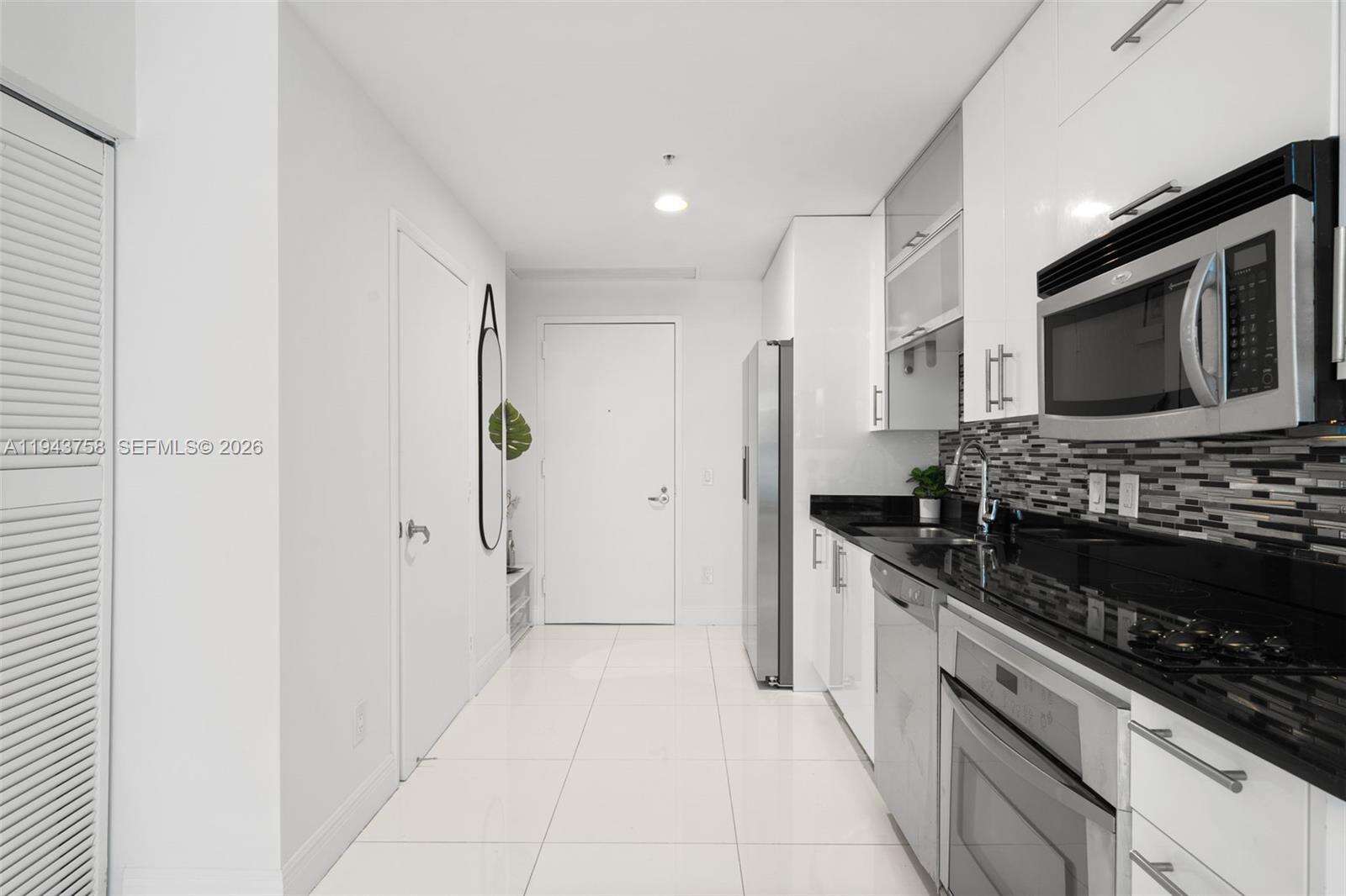 Infinity At Brickell at 60 13 St, Miami, FL 33130 - For Rent photo 11