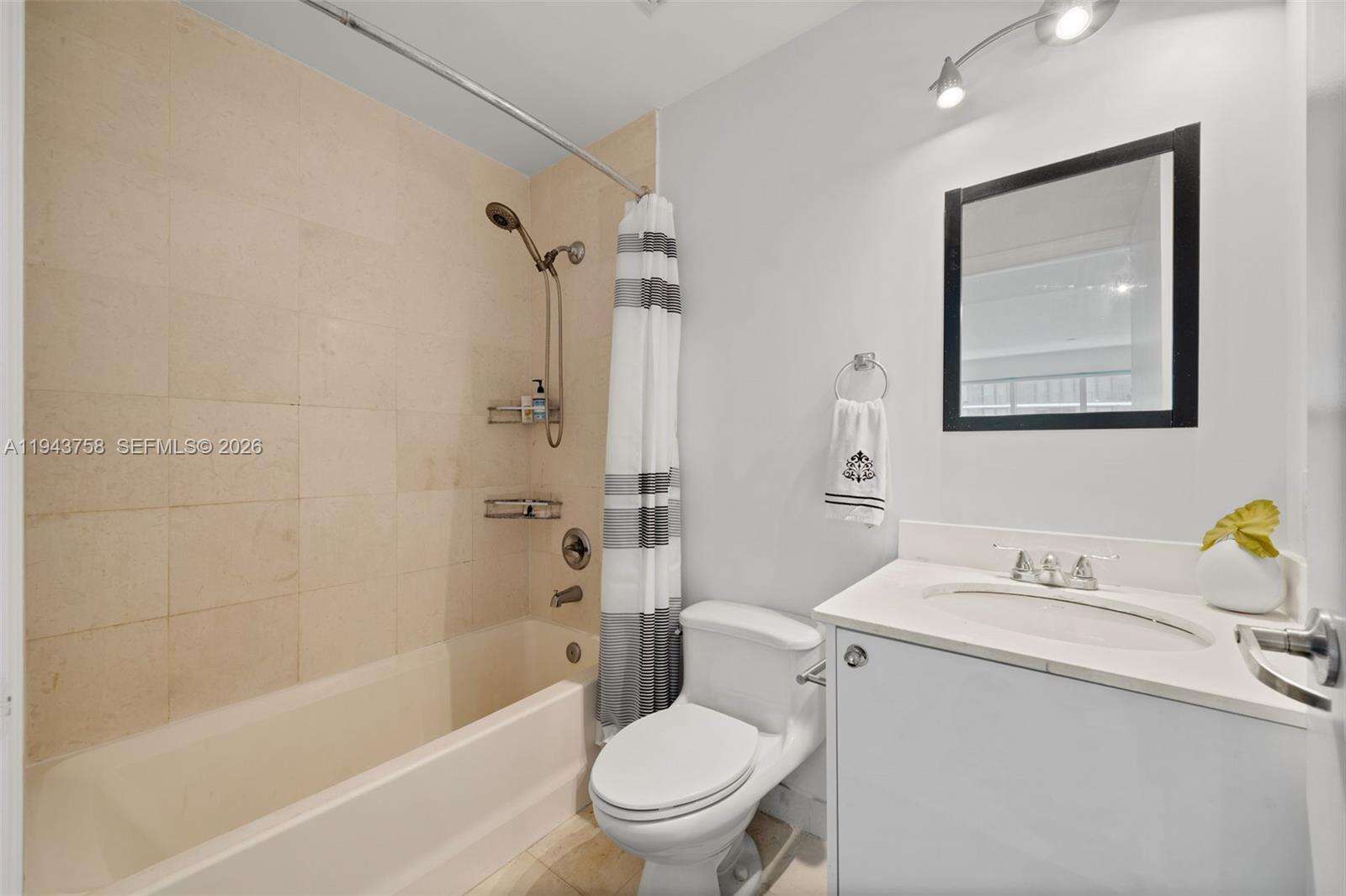 Infinity At Brickell at 60 13 St, Miami, FL 33130 - For Rent photo 25