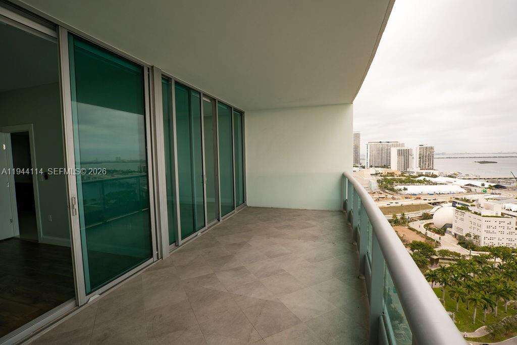 900 Biscayne at 900 Biscayne Blvd, Miami, FL 33132 - For Rent photo 14