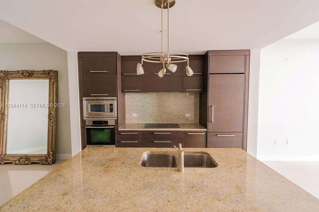 900 Biscayne at 900 Biscayne Blvd, Miami, FL 33132 - For Rent photo 4