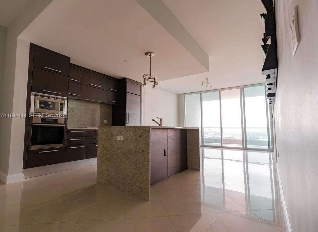900 Biscayne at 900 Biscayne Blvd, Miami, FL 33132 - For Rent photo 6