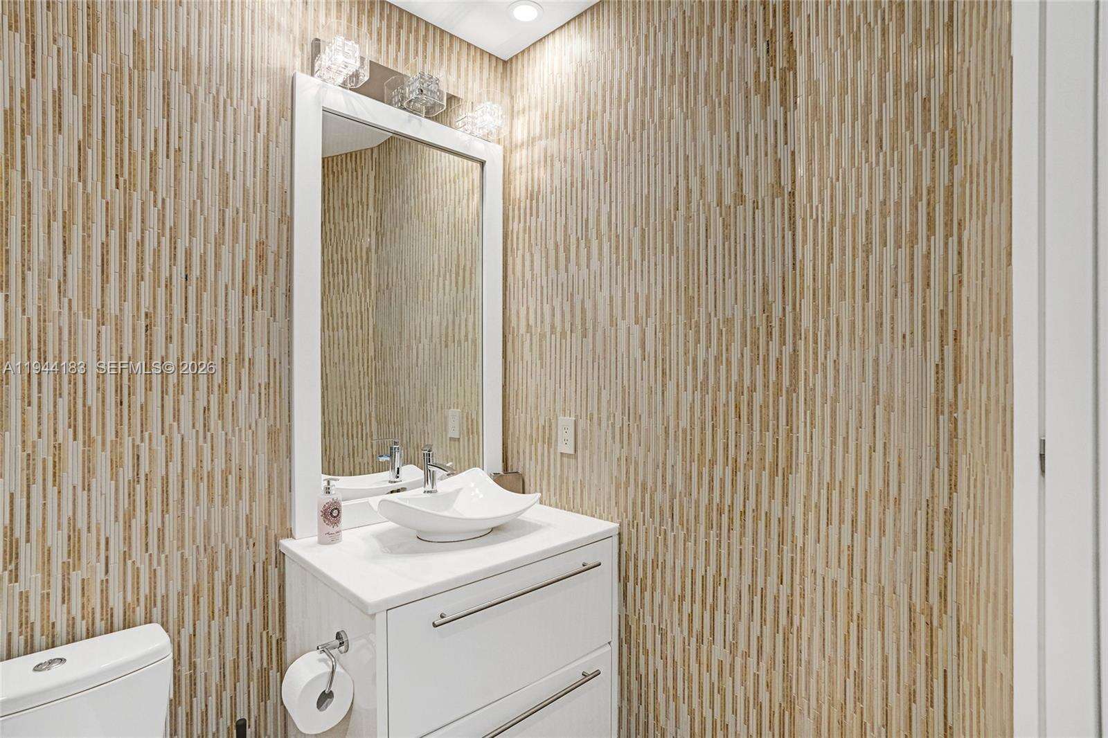 Trump Tower 2 at 15901 Collins Ave, Sunny Isles Beach, FL 33160 - For Rent photo 52