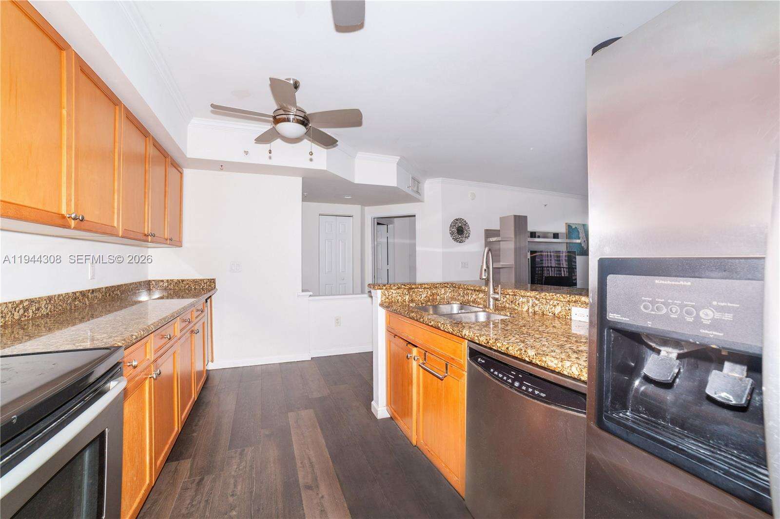 Porto Bellagio at 17150 Bay Rd, Sunny Isles Beach, FL 33160 - For Rent photo 12