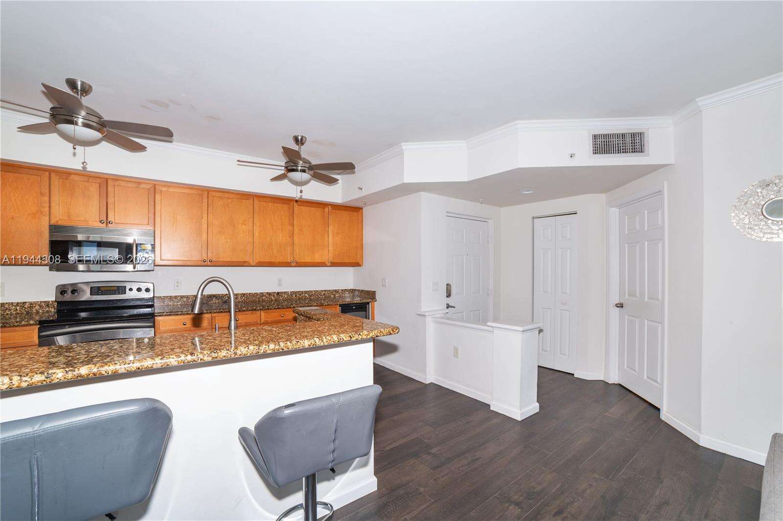 Porto Bellagio at 17150 Bay Rd, Sunny Isles Beach, FL 33160 - For Rent photo 14