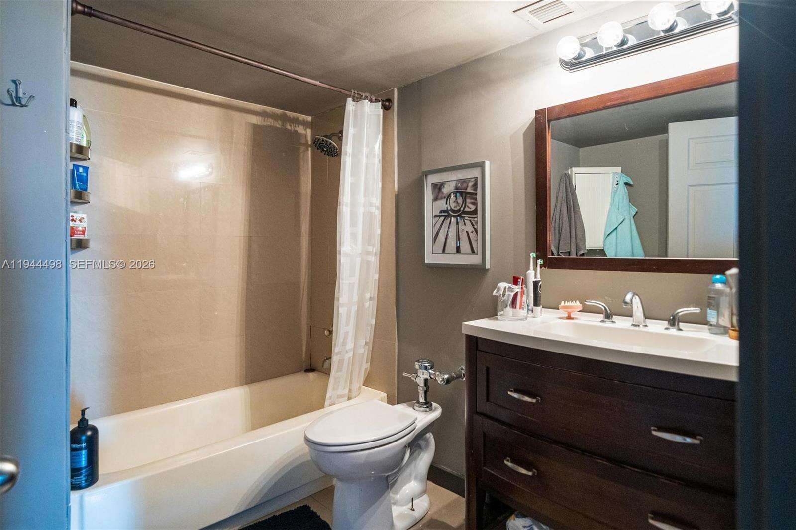 Flamingo South Beach at 1500 Bay Rd, Miami Beach, FL 33139 - For Rent photo 14