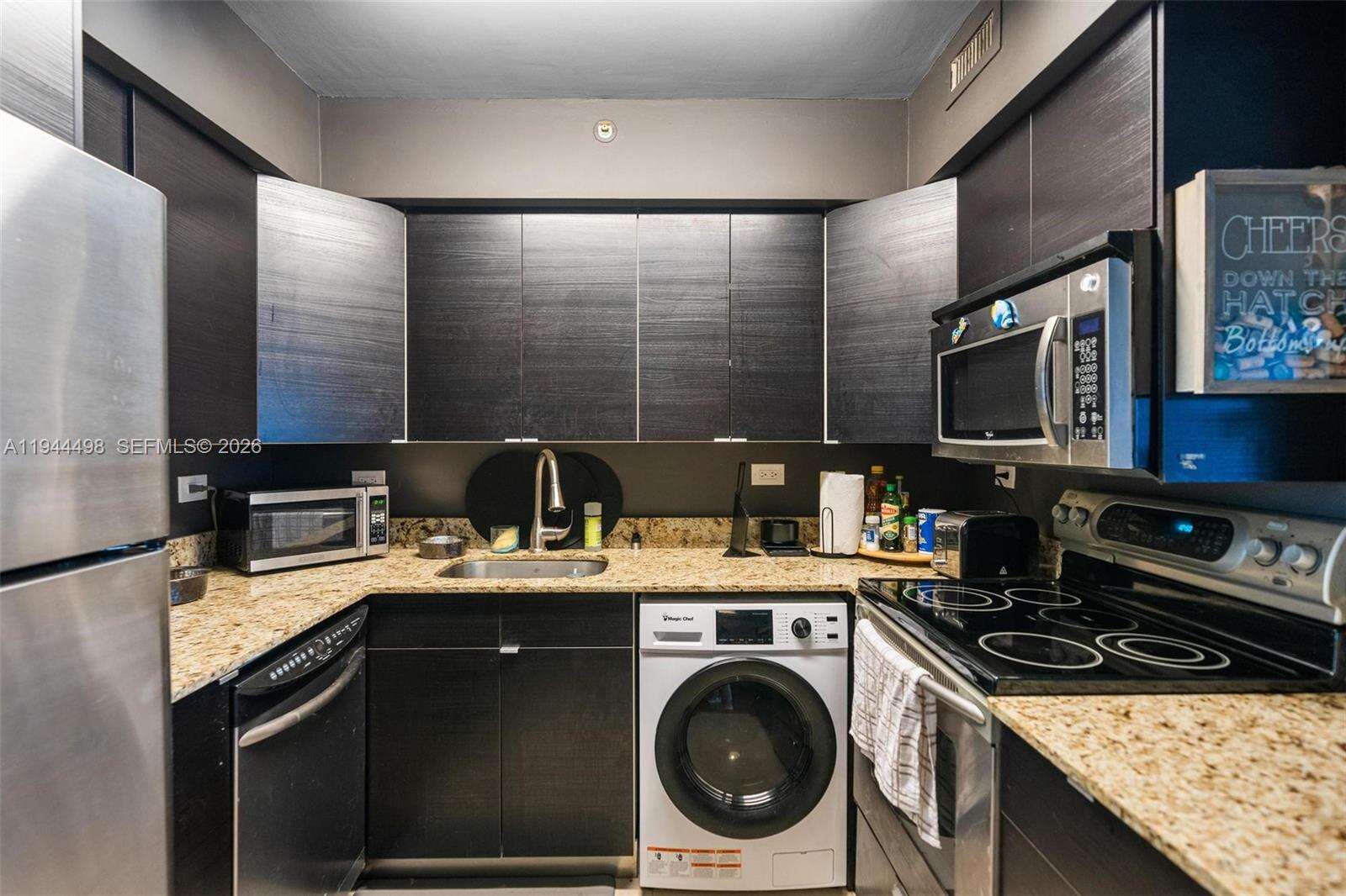 Flamingo South Beach at 1500 Bay Rd, Miami Beach, FL 33139 - For Rent photo 8