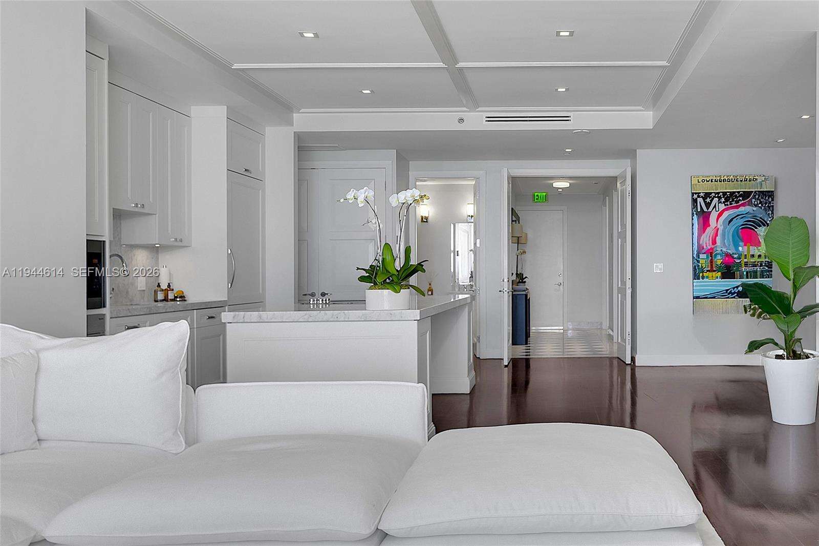Continuum South Tower at 100 Pointe Dr, Miami Beach, FL 33139 - For Rent photo 4