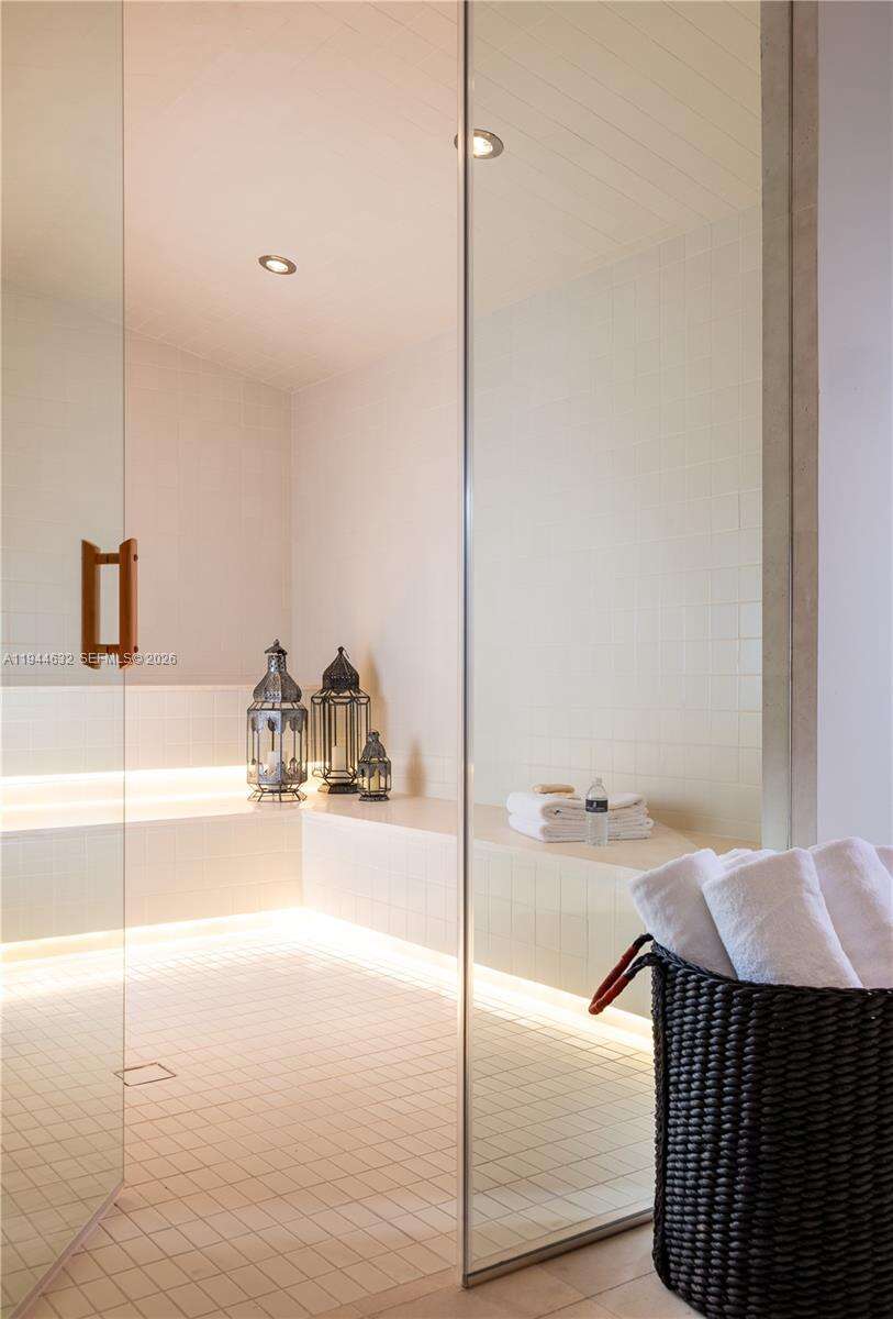 Ritz-Carlton Residences at 4701 Meridian Ave, Miami Beach, FL 33140 - For Rent photo 64