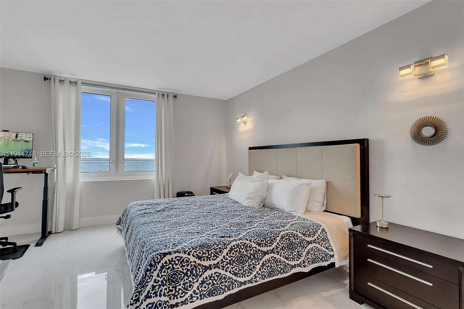 Roney Palace at 2301 Collins Ave, Miami Beach, FL 33139 - For Rent photo 12