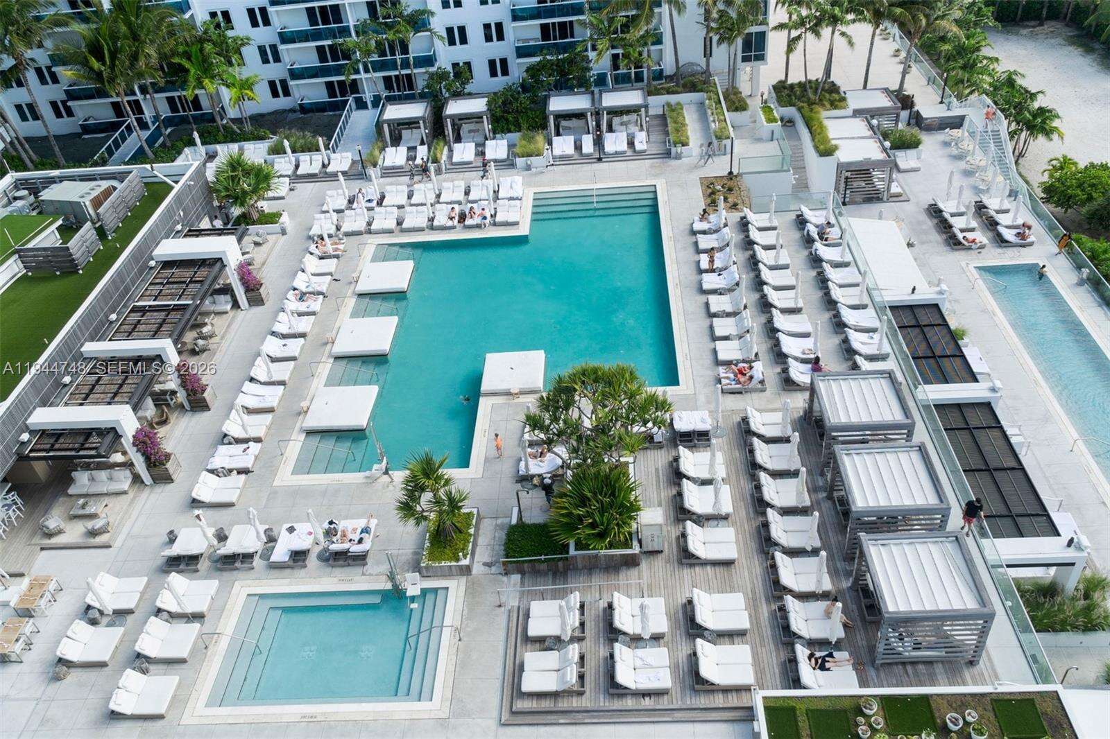 Roney Palace at 2301 Collins Ave, Miami Beach, FL 33139 - For Rent photo 23