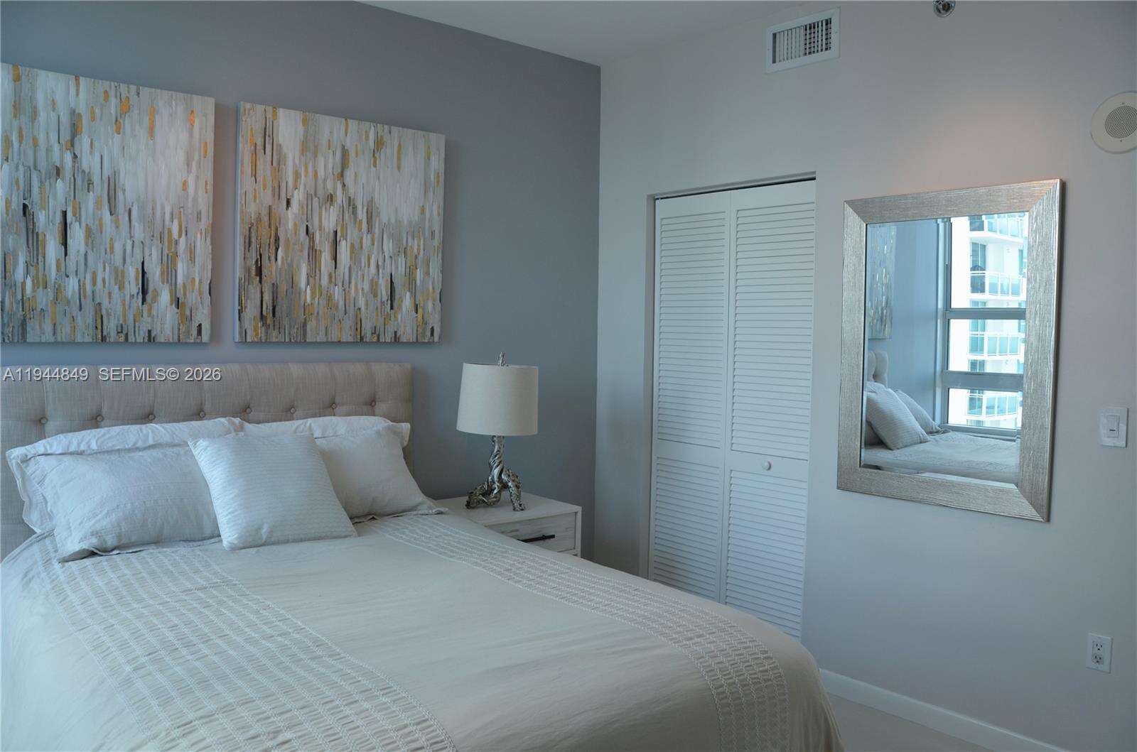 The Plaza On Brickell East at 950 Brickell Bay Dr, Miami, FL 33131 - For Rent photo 12