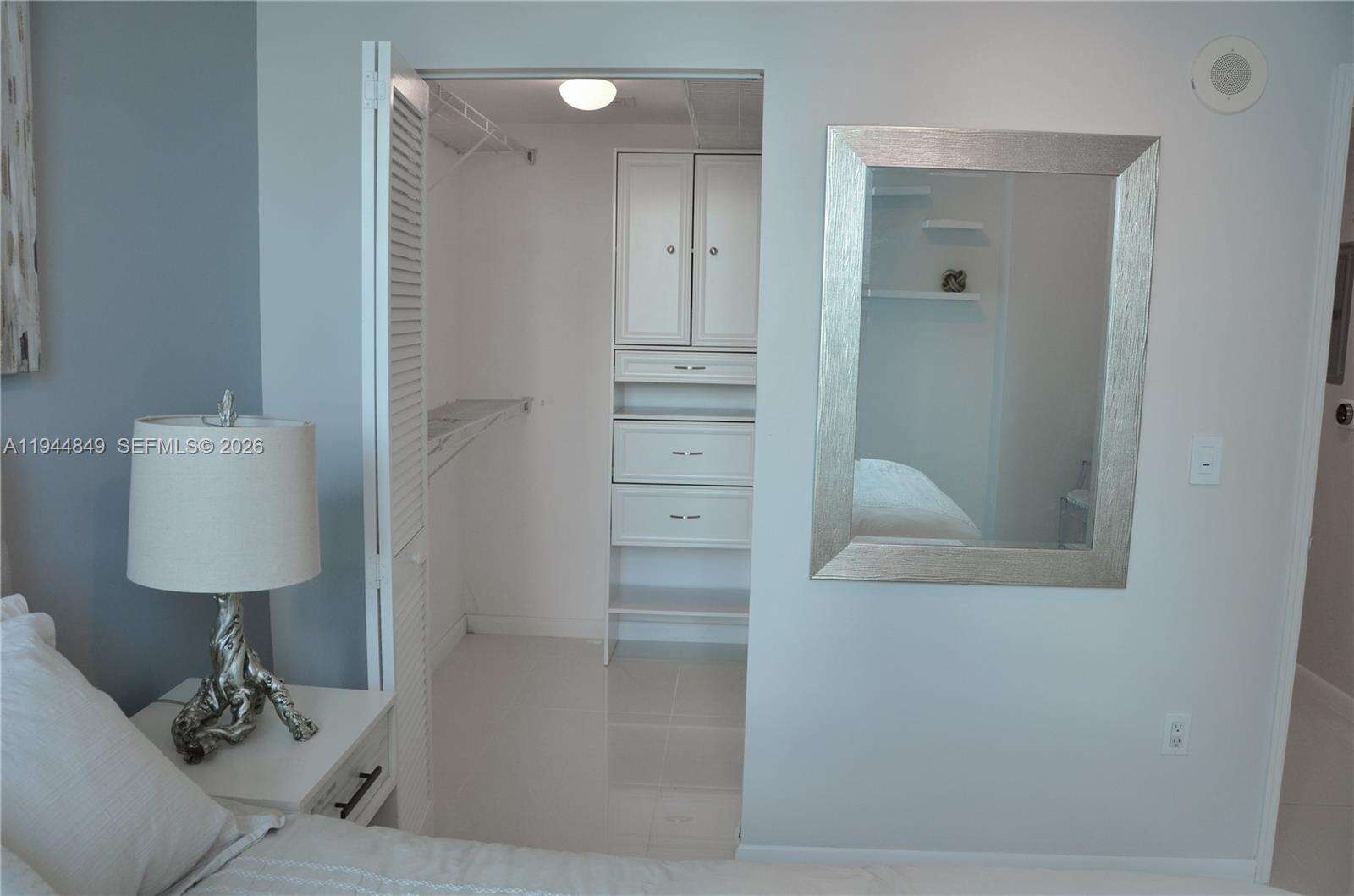 The Plaza On Brickell East at 950 Brickell Bay Dr, Miami, FL 33131 - For Rent photo 13