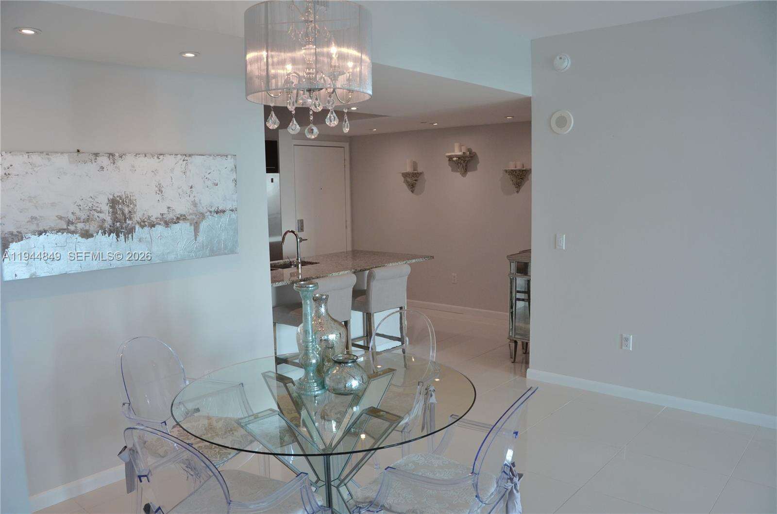 The Plaza On Brickell East at 950 Brickell Bay Dr, Miami, FL 33131 - For Rent photo 6