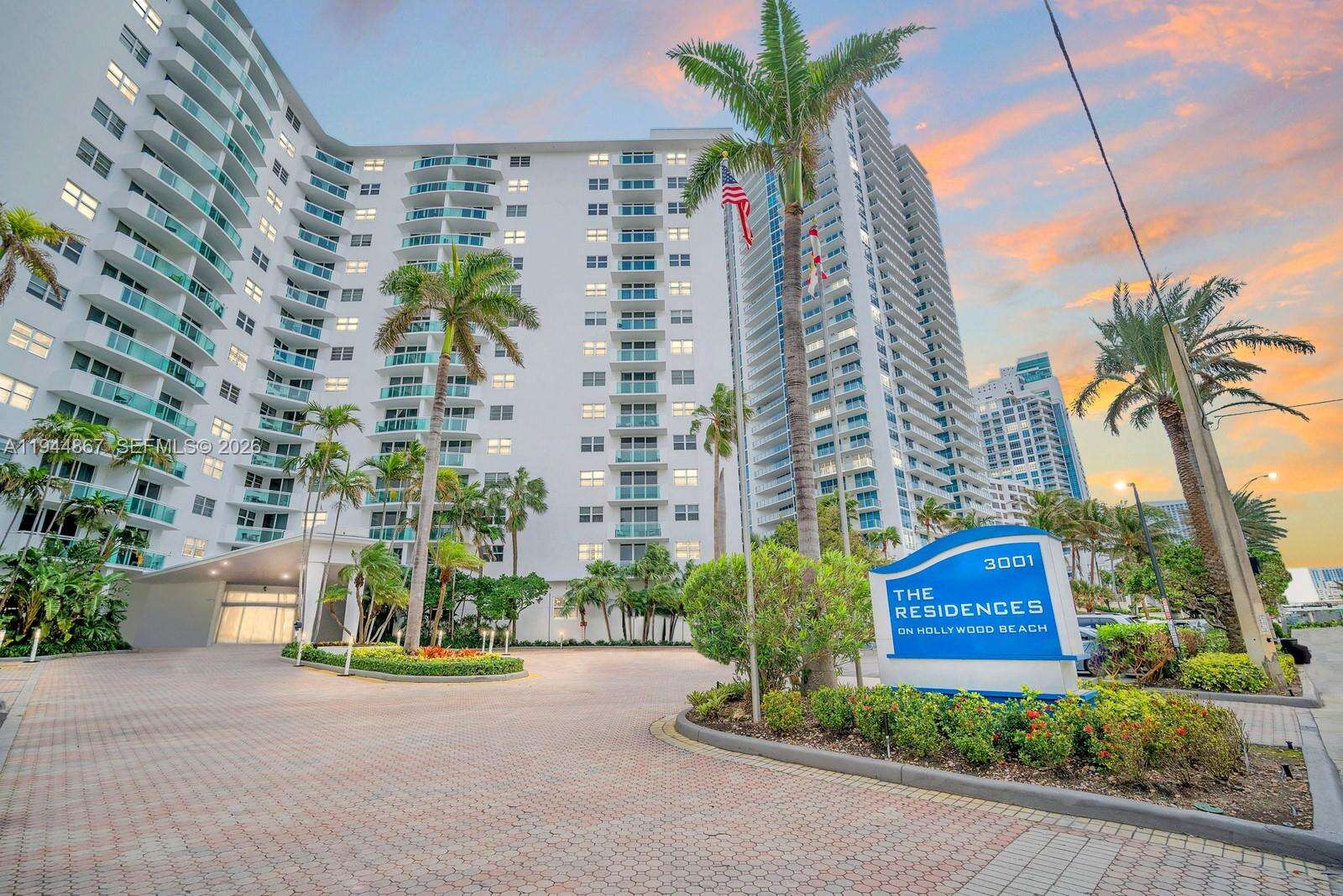 The Residences at 3001 Ocean Dr, Hollywood, FL 33019 - For Rent photo 2