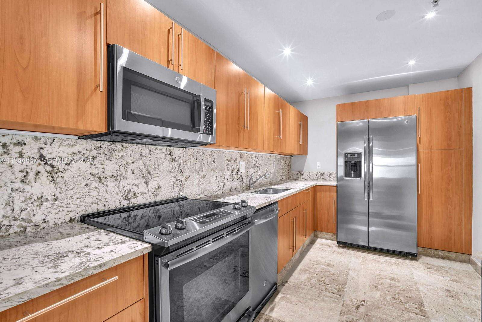 The Residences at 3001 Ocean Dr, Hollywood, FL 33019 - For Rent photo 19