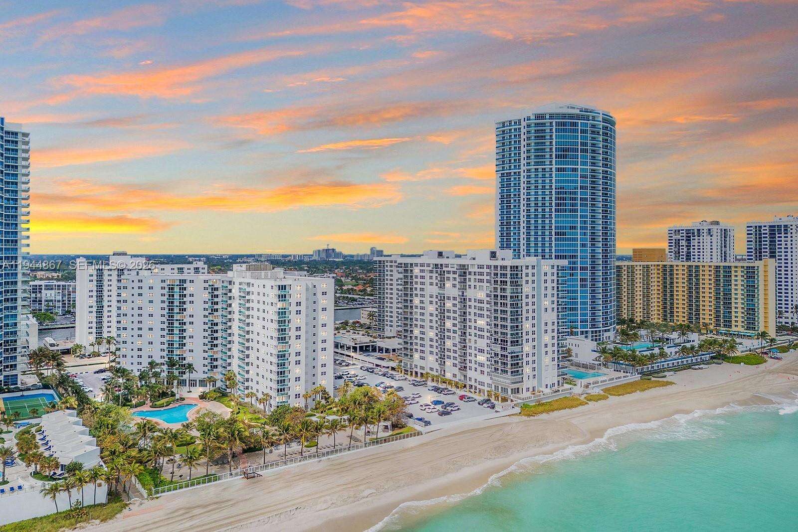 The Residences at 3001 Ocean Dr, Hollywood, FL 33019 - For Rent photo 47