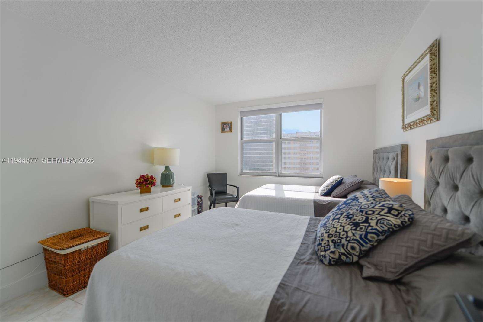 The Hemispheres at 1950 Ocean Dr, Hallandale Beach, FL 33009 - For Rent photo 22