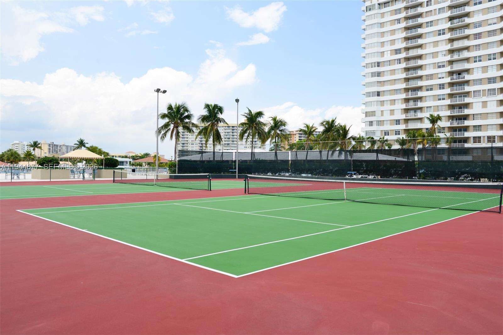 The Hemispheres at 1950 Ocean Dr, Hallandale Beach, FL 33009 - For Rent photo 34