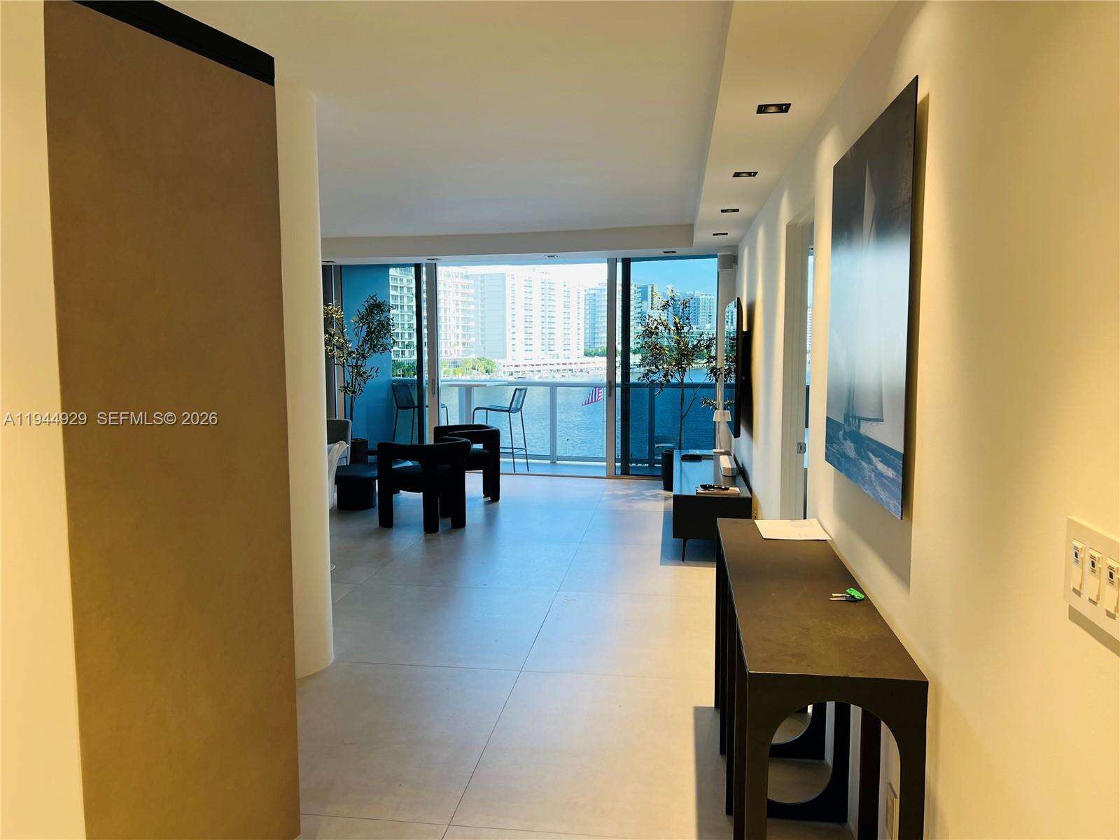 King Cole at 900 Bay Dr, Miami Beach, FL 33141 - For Rent photo 18